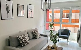 Cozy Flat 5 Mins From The Beach