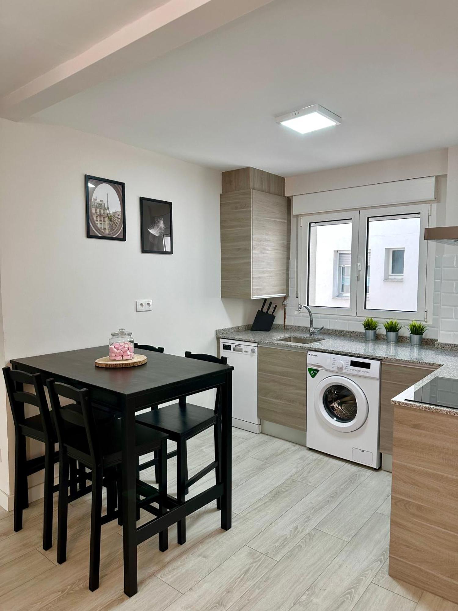 Cozy Flat 5 Mins From The Beach Gijón Exterior foto